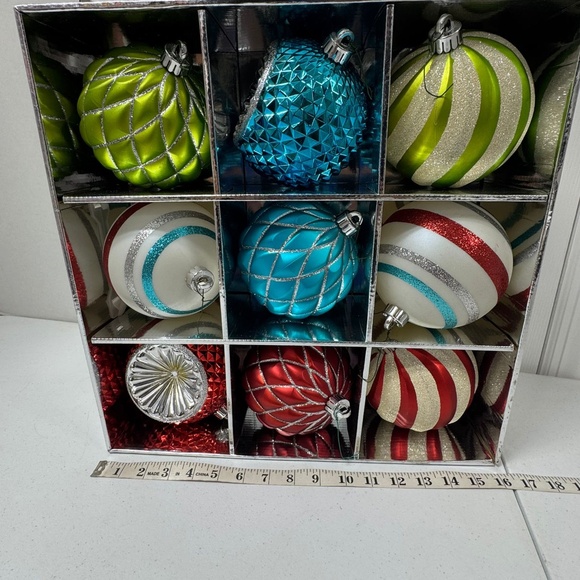 Martha Steward Living 9 piece Set Resistant Ornaments. - Picture 8 of 12